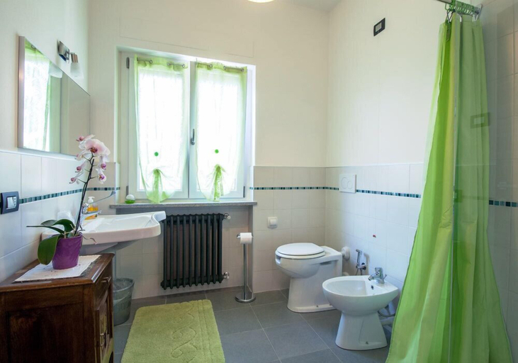 Bathroom 5, B&B Guglielmina, Verbano-Cusio-Ossola