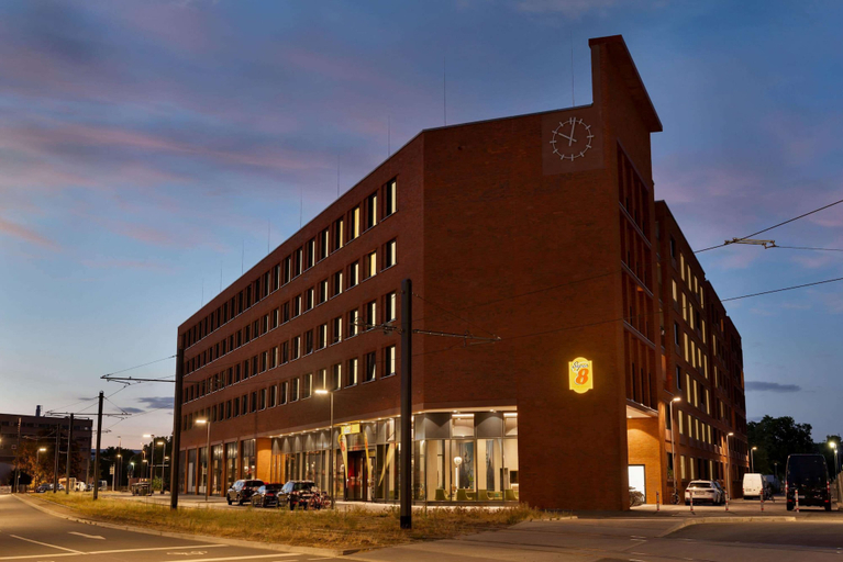 Exterior & Views 2, Super 8 by Wyndham Mainz Zollhafen, Mainz