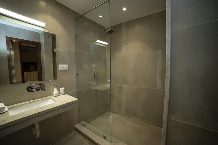Bathroom 4, Amritara Sadka, Amritsar Golden Temple, Amritsar