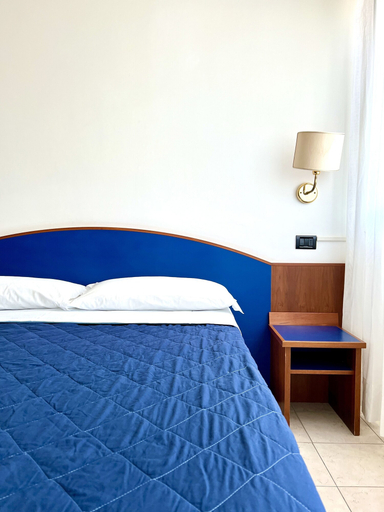 Bedroom 4, Hotel B&B Montecarlo, Ravenna