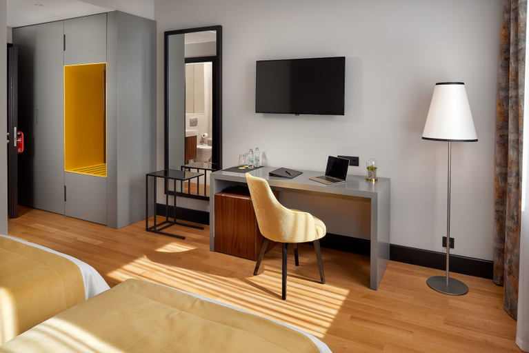 Bedroom 2, Sia Split Hotel, Split