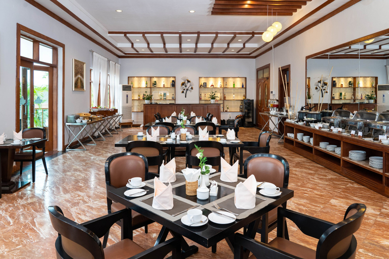 Food & Drinks 5, Hotel Max Nay Pyi Taw, Naypyitaw