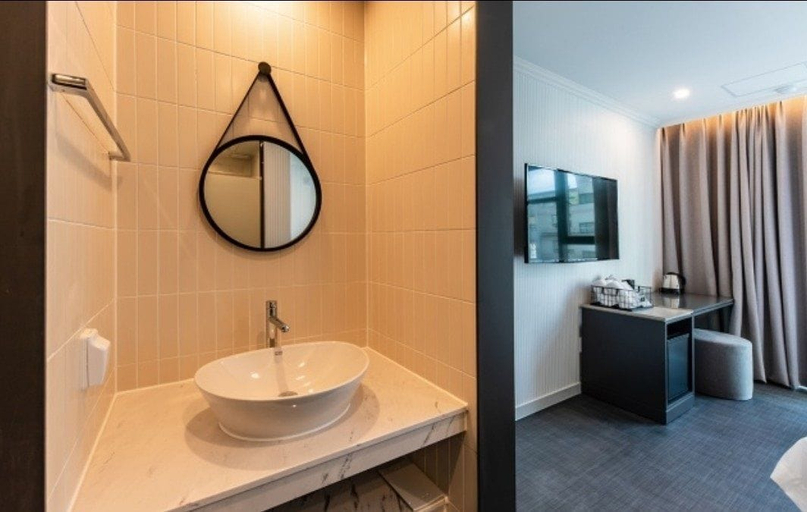 Bathroom 4, Brown Dot Hotel Deokcheon, Buk