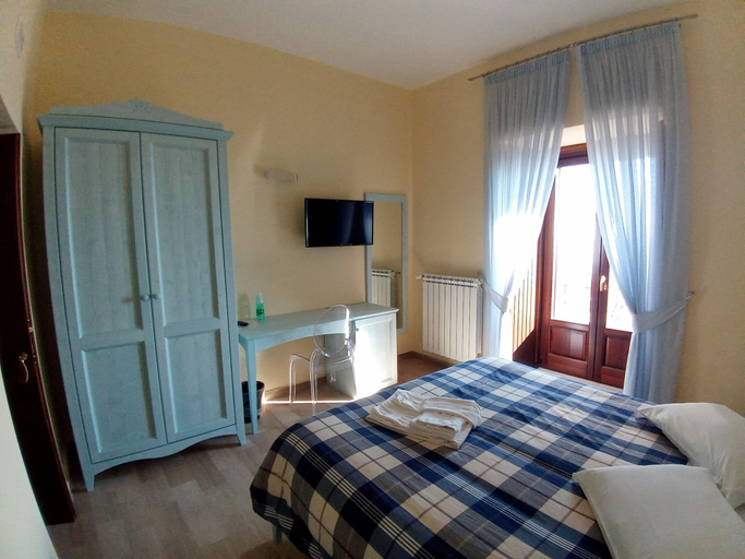 Bedroom 3, L'Antico Monastero, Foggia