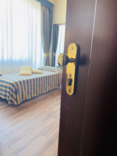 Bedroom 3, Benaco, Verona