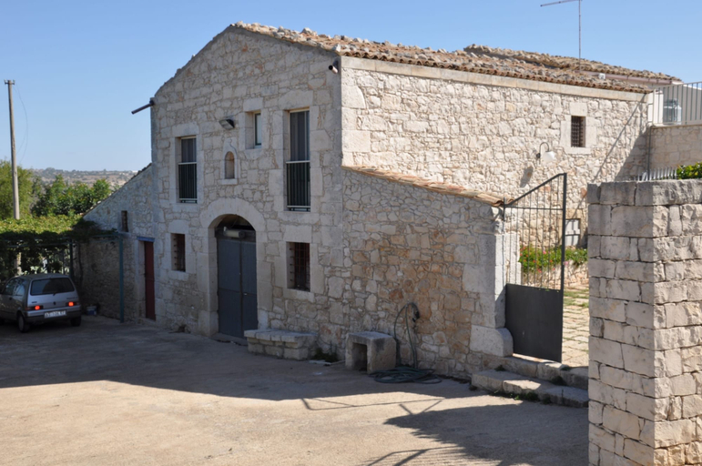 Primary image