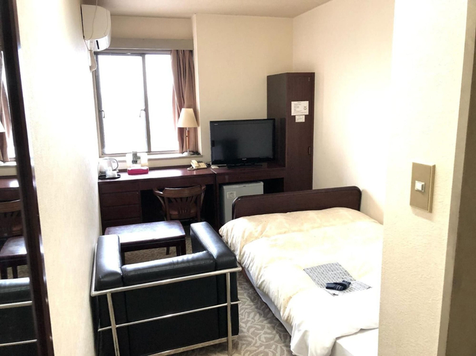 Bedroom 3, Garden Hotel Yamato, Hikone
