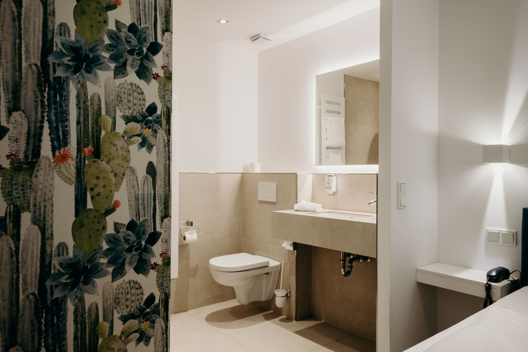 Bathroom 4, Hotel Crystal, Regionalverband Saarbrücken