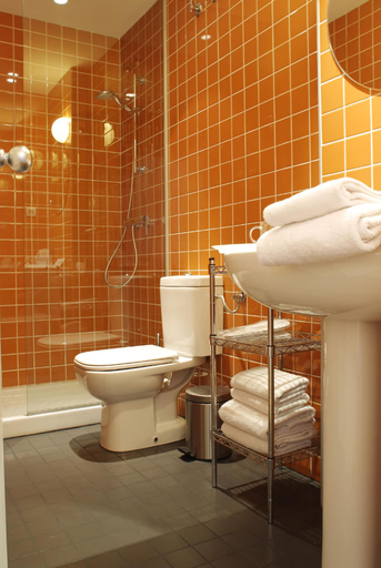 Bathroom 5, Sixties Ramblas, Barcelona
