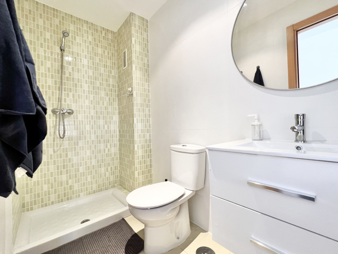 Bathroom 3, Apartamentos Varela 14, Málaga