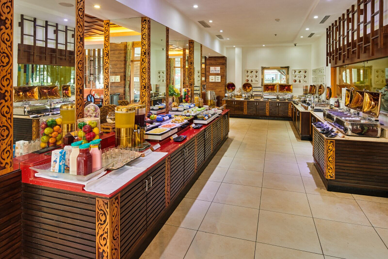 Food & Drinks 5, MAYFAIR Waves, Puri