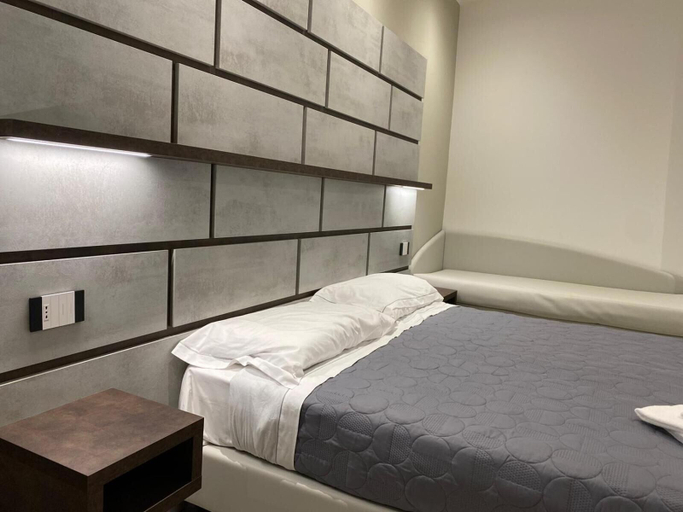 Bedroom 5, B&B Bertani, Modena