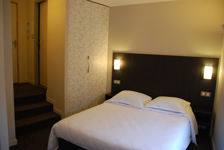 Bedroom 4, Ruthenium Hotel, Aveyron
