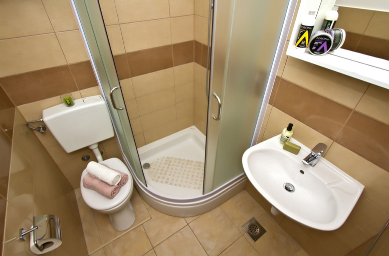 Bathroom 3, Apartment Topic near Beach, Podstrana