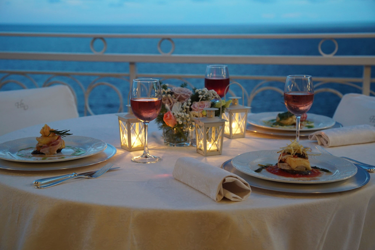 Food & Drinks 5, Hotel Club Due Torri, Salerno