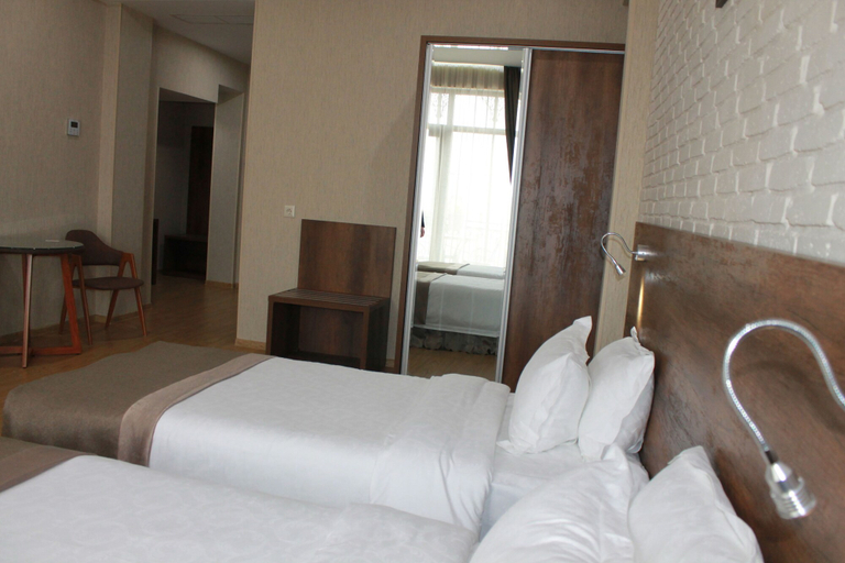 Bedroom 2, Metekhi Line, Tbilisi