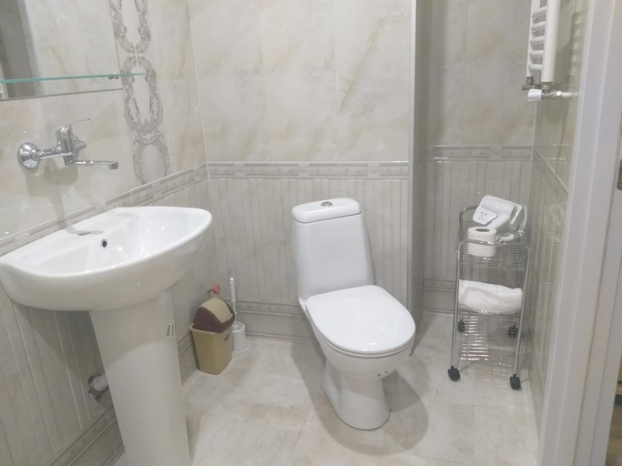 Bathroom 4, Tbilisi Center Hotel, Tbilisi