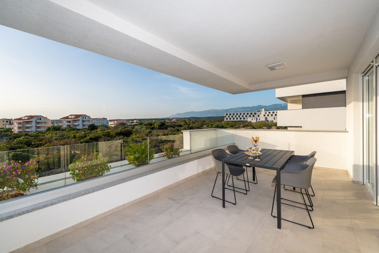 Others 5, Apartments & Rooms Pool Villas Maris B, Novalja