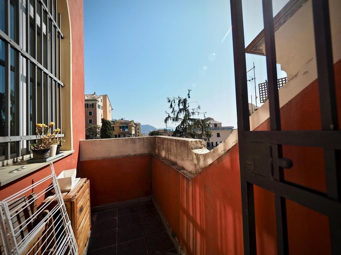 Balcony 2, Elegante e Lussuosa Dimora Barnabiti, Genova
