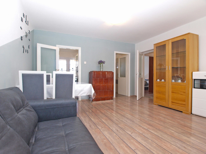 Others 4, Apartment 1592, Pula