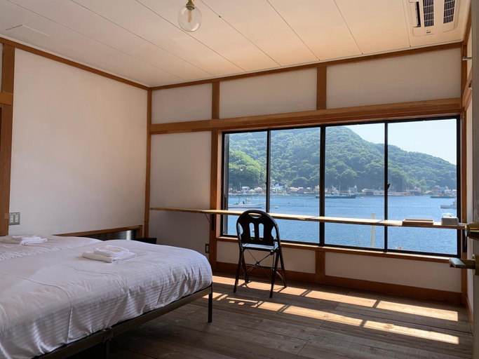 Bedroom 2, Tagore Harbor Hostel, Numazu