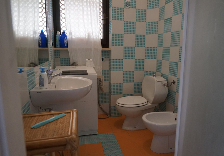 Bathroom 3, Casa Ostrica, Sassari