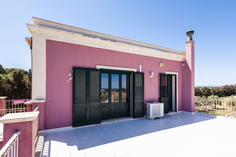 Exterior & Views 2, Charming Sea View Villa close to beach, Syracuse