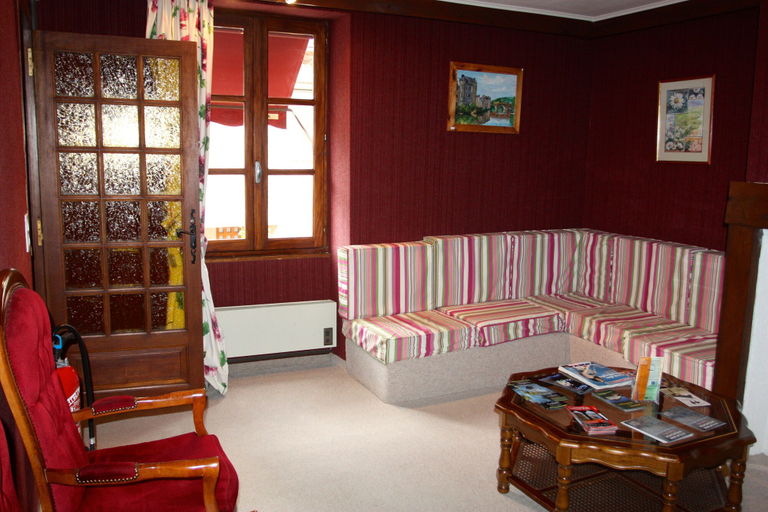 Others 5, L AUBERGE AUX PORTES DE CONQUES, Aveyron