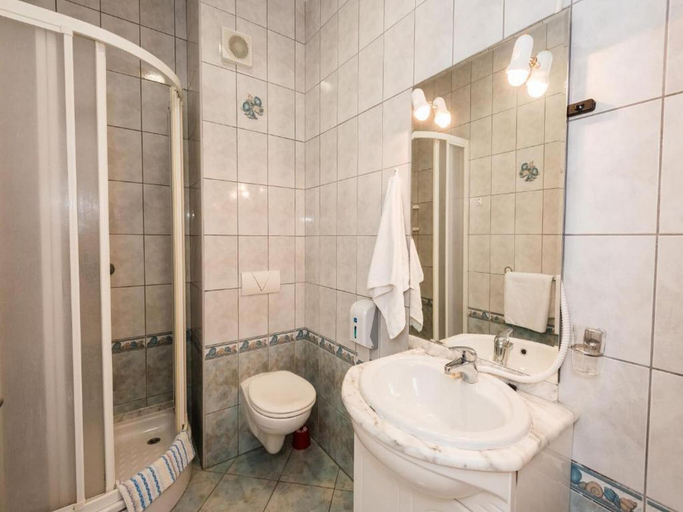 Bathroom 3, Guesthouse Aurora, Trpanj