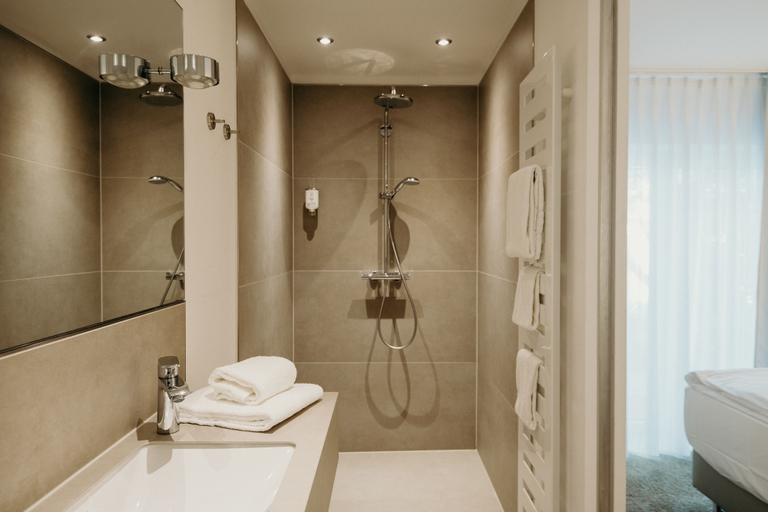 Bathroom 4, Hotel Crystal, Regionalverband Saarbrücken