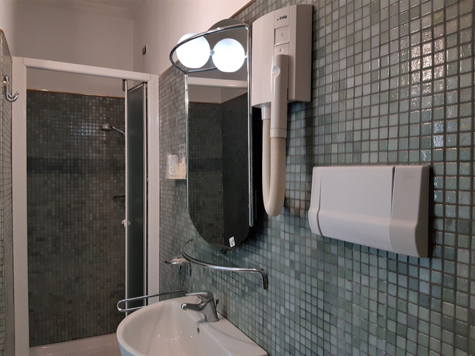 Bathroom 4, Lilium Boutique Hotel, Roma