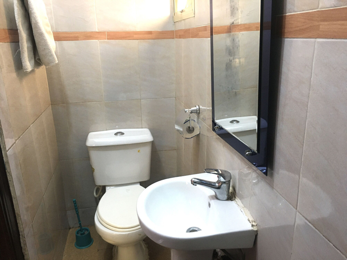 Bathroom 4, Sweet Savor Hotels & Suites, Alimosho