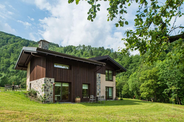 Exterior & Views 2, Quader, Brescia