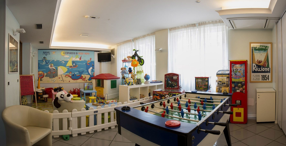 Food & Drinks 5, Hotel Arizona, Rimini