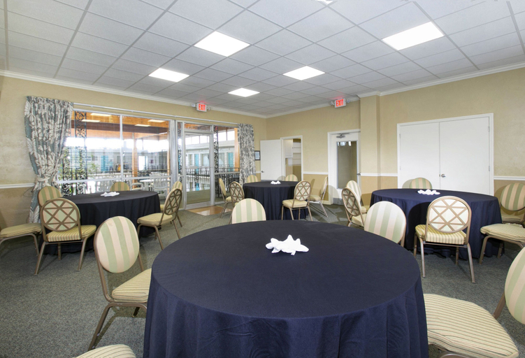 Food & Drinks 5, Perry's Ocean Edge Resort, Volusia