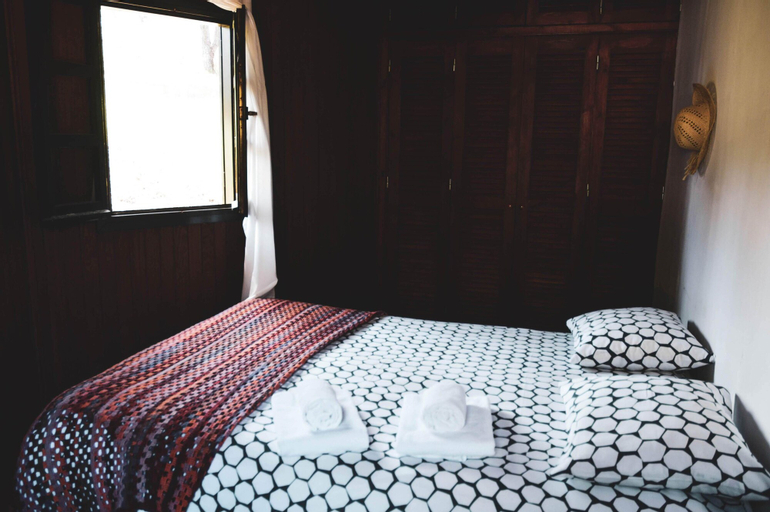 Bedroom 3, YMCA Camp Alambre Bungalows, Setúbal