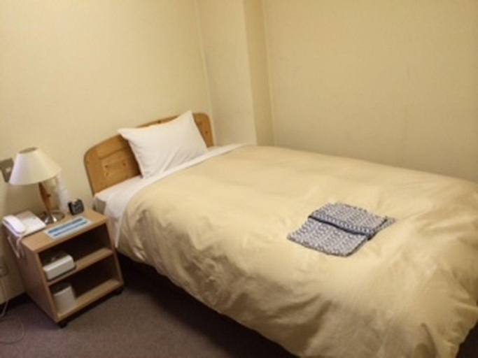 Bedroom 2, Hotel Himeji Hills, Himeji