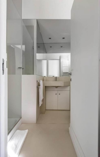 Bathroom 4, Xenia Guest House, Rome