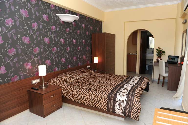 Bedroom 3, Hotel Kalithea, South Aegean
