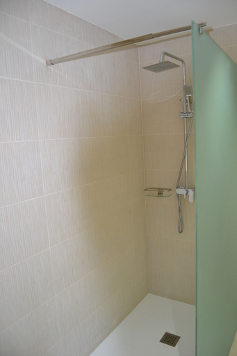 Bathroom 4, Hotel Villegas, León