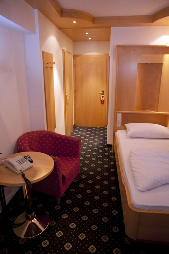 Bedroom 3, Chrys, Bolzano