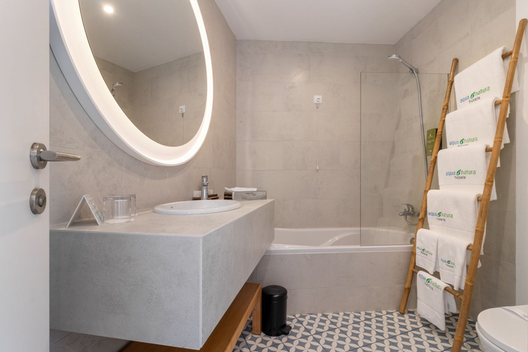 Bathroom 5, Aqua Natura Bay, Porto Moniz