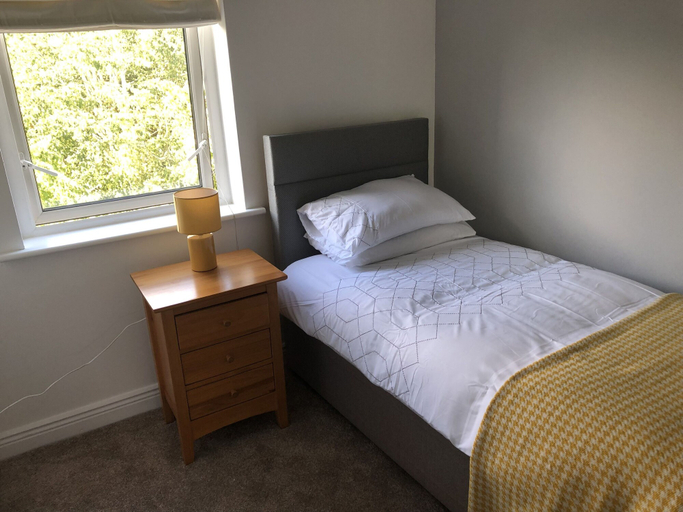Bedroom 3, Immaculate 3-bed Apartment in Kilkenny