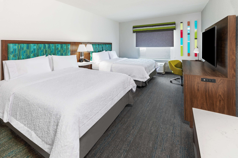 Bedroom 2, Hampton Inn & Suites Dallas I-30 Cockrell Hill, Dallas