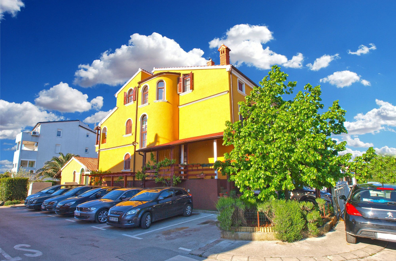 Exterior & Views 2, Apartment 397, Pula