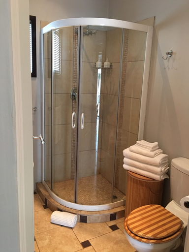 Bathroom 4, Modern Goldfields Apartments, Lejweleputswa