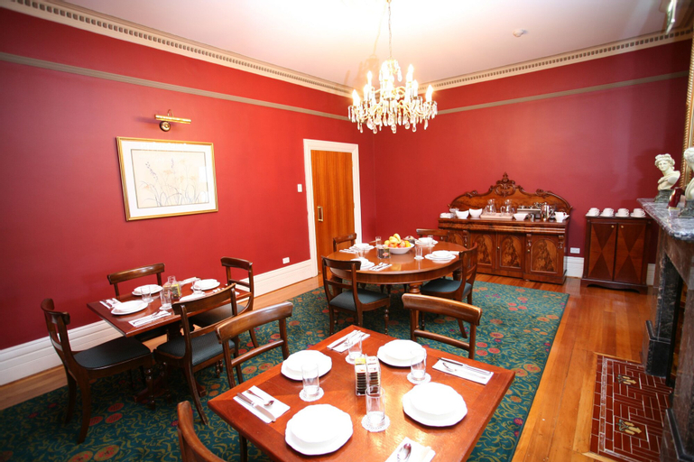 Food & Drinks, Darcys Hotel at Homebush, Sydney