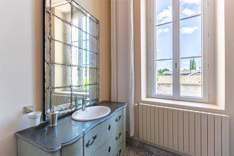 Bathroom 5, La Maison Mulato Bordeaux, Saint-emilion, Gironde