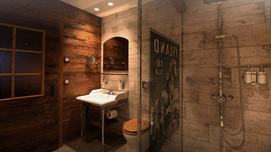 Bathroom 3, Torfhús Retreat, Biskupstungnahreppur