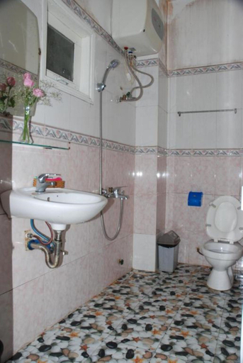 Bathroom 4, Bich Khue Hotel, Đà Lạt